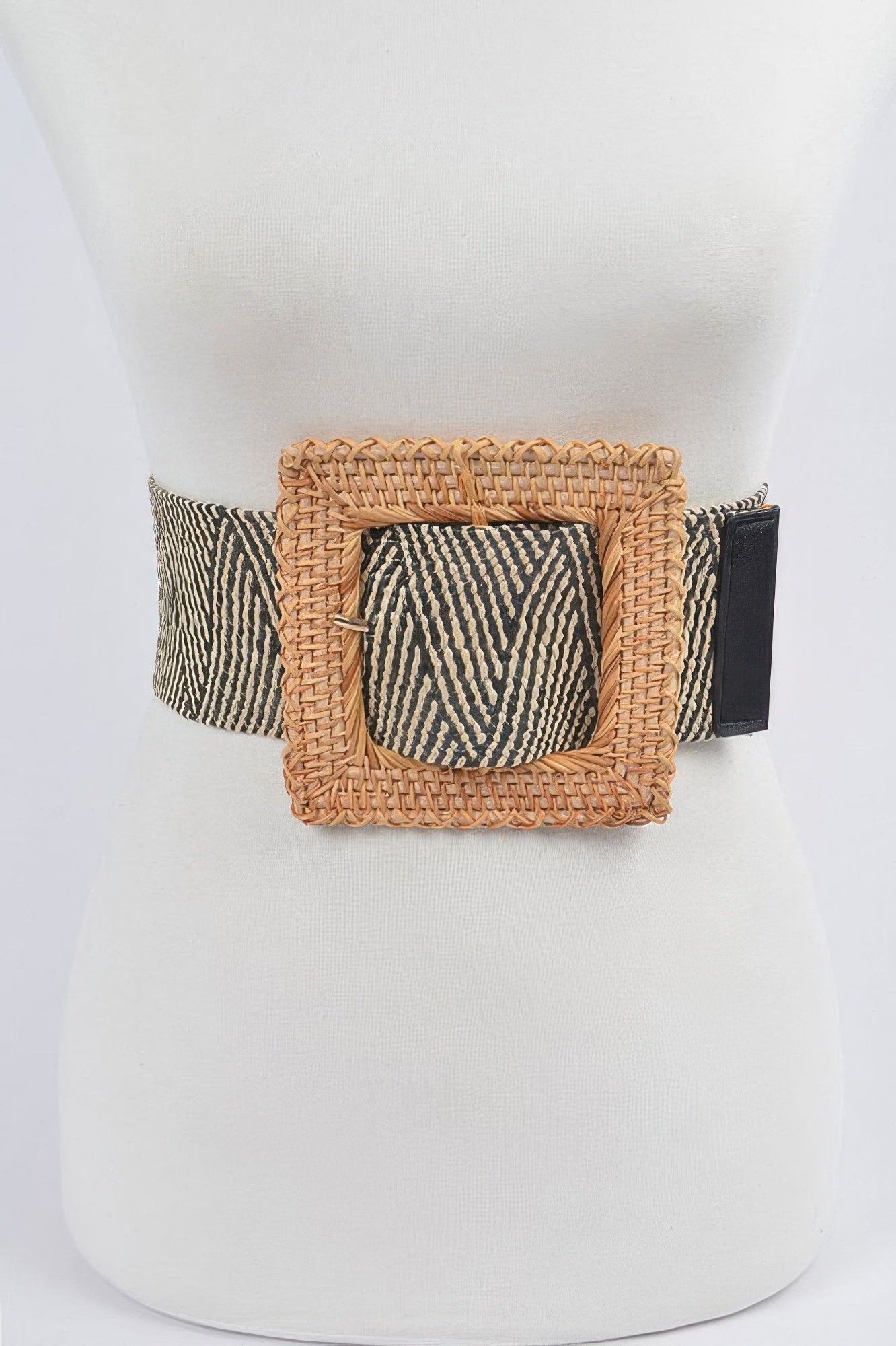 Oversized bamboo buckle waist elastic belt by Toshe Women's Fashions, featuring a natural bamboo buckle and wide elastic strap.