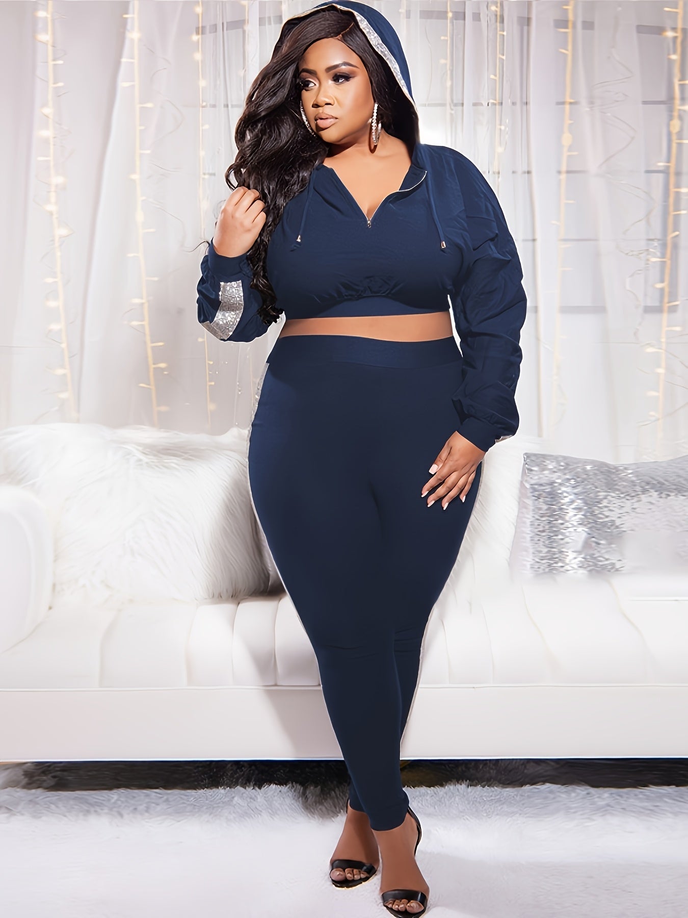 Print Detailed Hooded Crop Sweatshirt & Pants Set