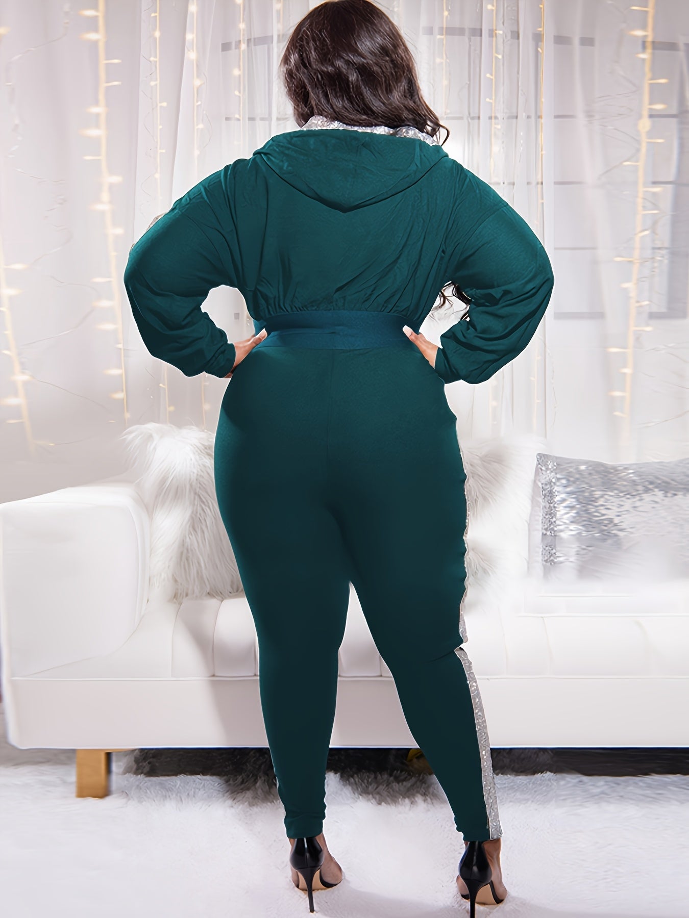 Print Detailed Hooded Crop Sweatshirt & Pants Set