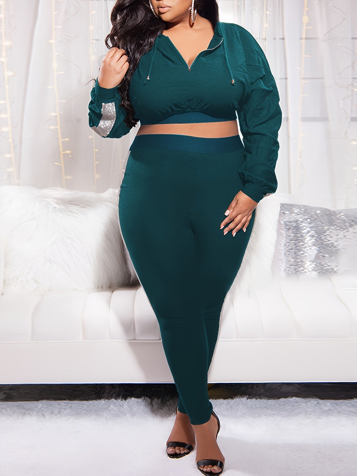 Print Detailed Hooded Crop Sweatshirt & Pants Set