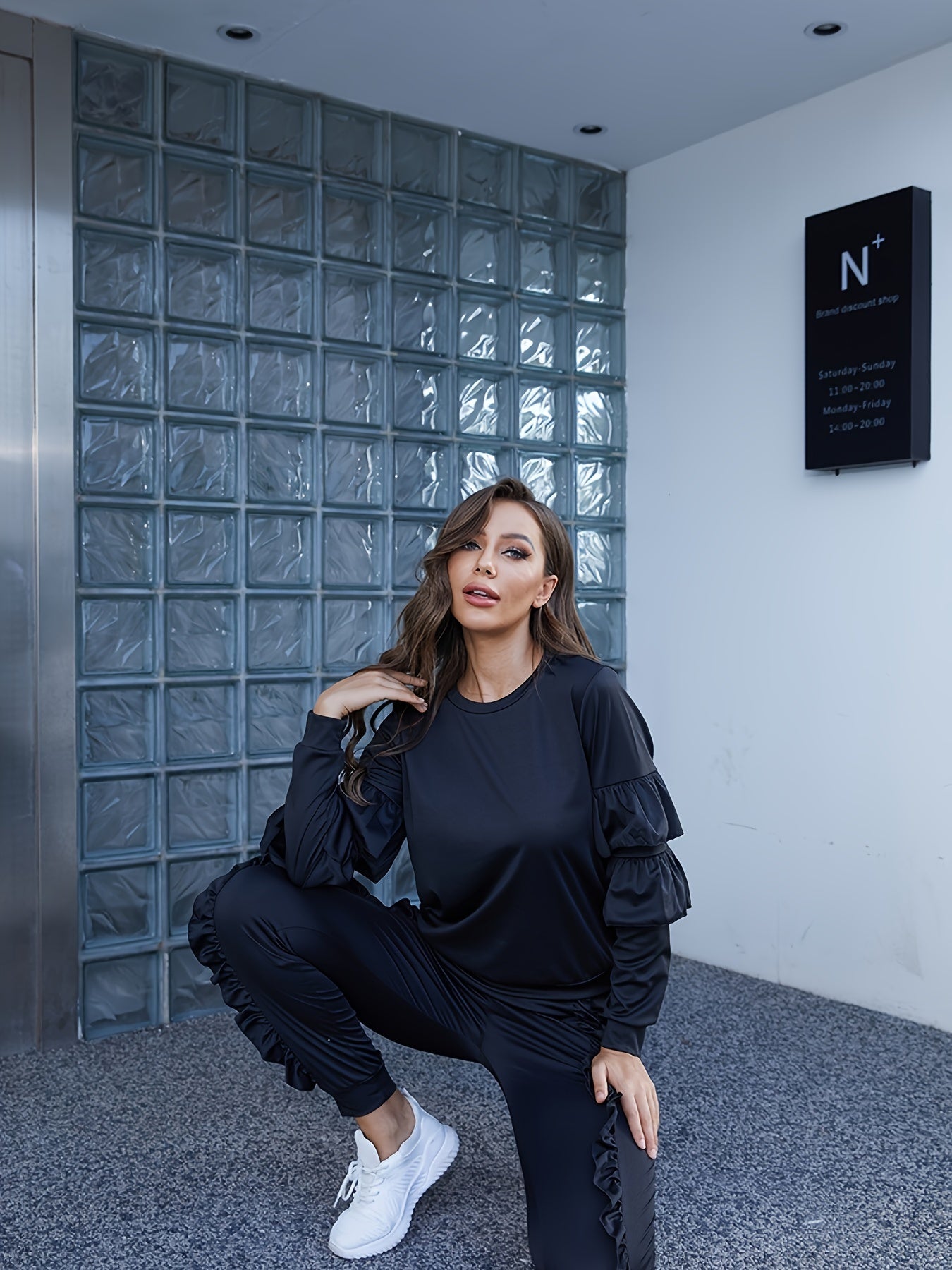 Ruffle-Sleeve Sweatshirt & Jogger Pants Tracksuit Set