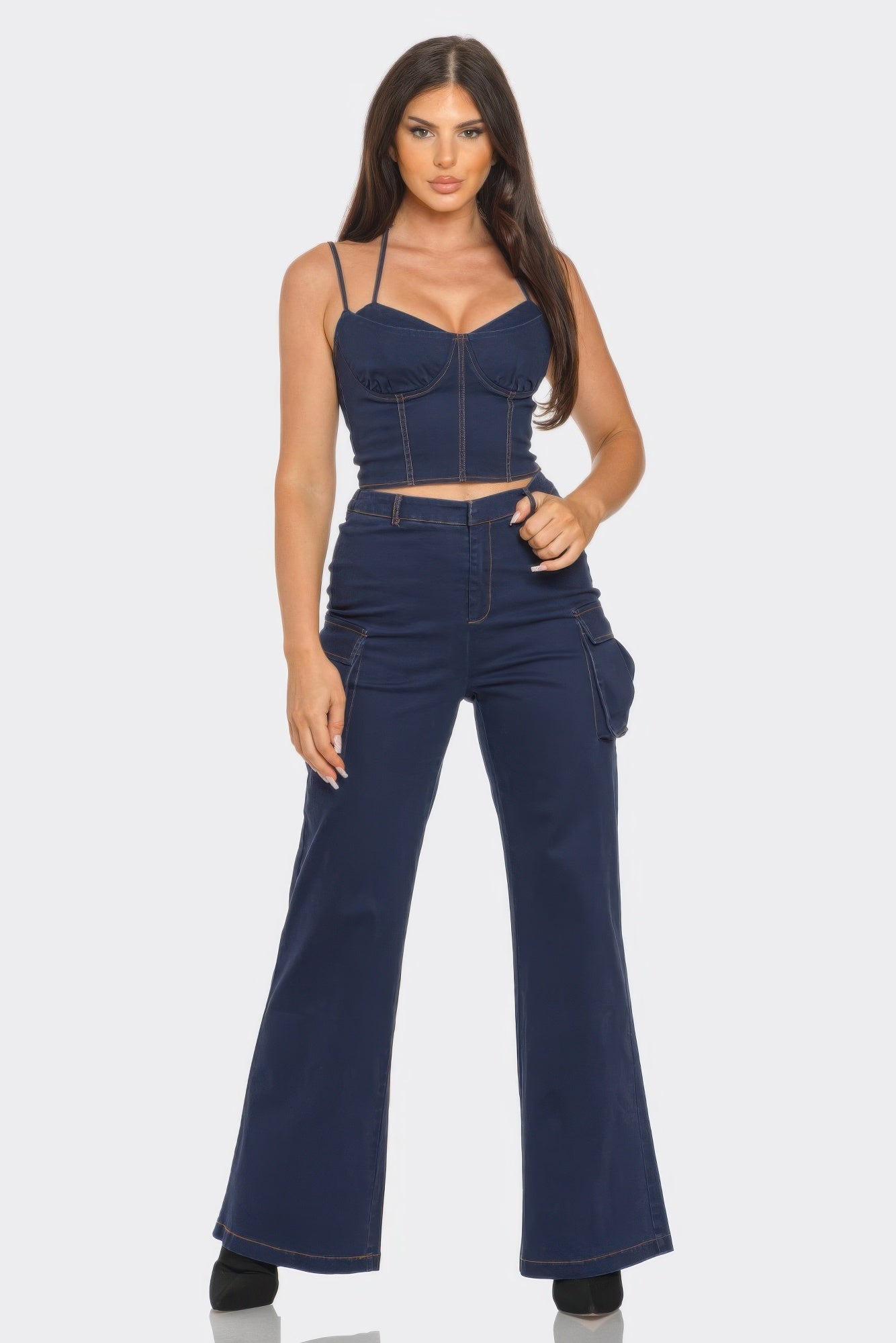 Toshe Women's Fashions scallop crop jacket and pant 3-piece set, stylish and coordinated outfit for casual wear.