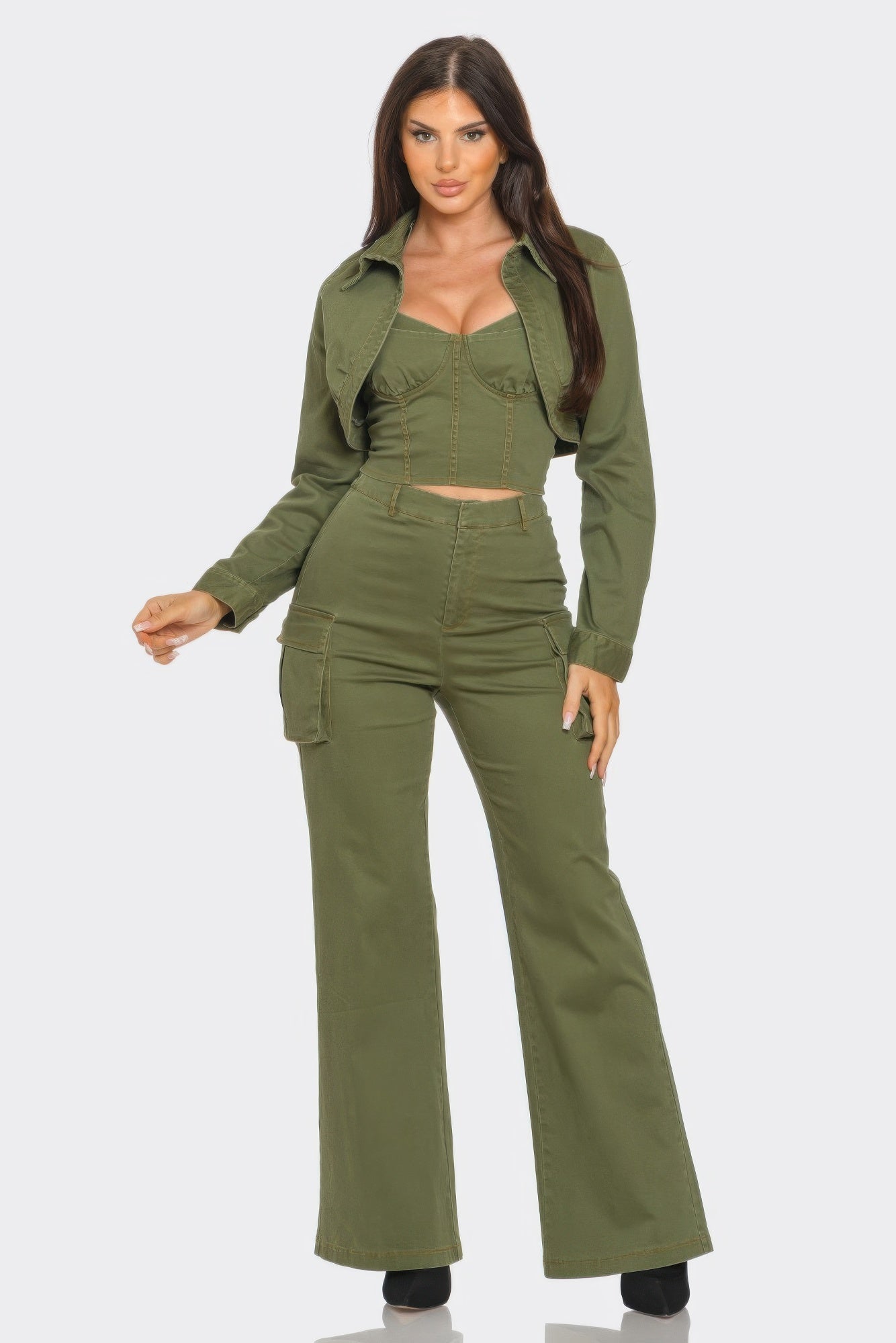 Toshe Women's Fashions scallop crop jacket and matching pants 3-piece set, stylish and trendy clothing ensemble.