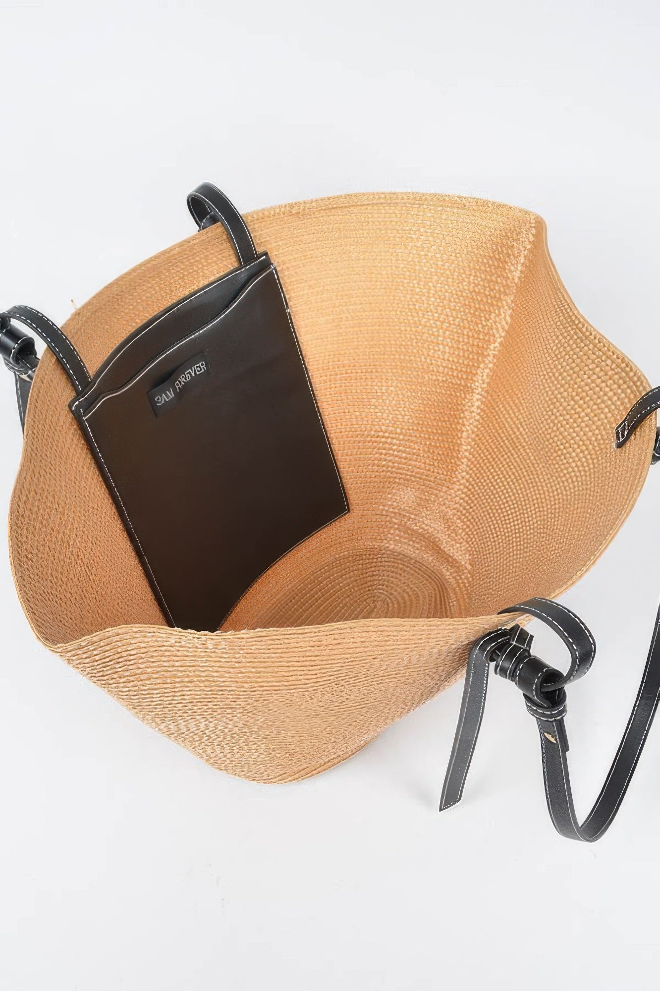 Faux straw large hobo bag by Toshe Women's Fashions with rounded shape and shoulder strap, casual style for everyday use