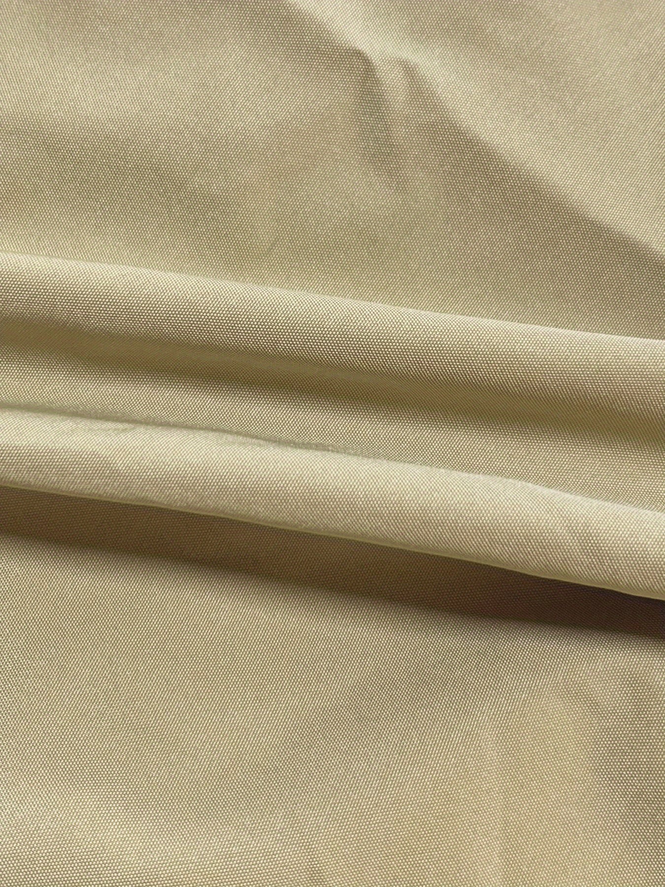 Colorblock Flared-Hem Midi Dress – Chic Panelled One-Piece with Movement